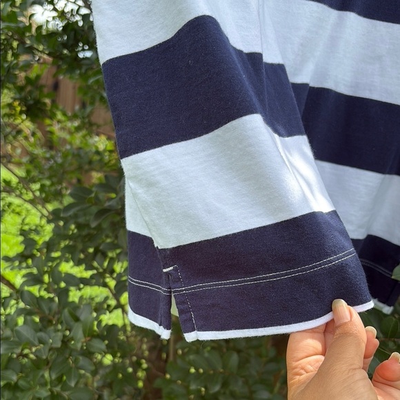 Old Navy Navy and White Tee - Picture 4 of 4